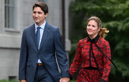 Thủ tướng Canada tự cách ly sau khi vợ nhiễm COVID-19