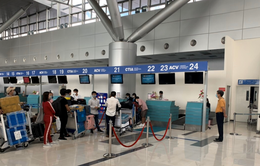 Vietnam Airlines vận chuyển miễn phí gần 600 khách hết hạn cách ly về Hà Nội và TP.HCM