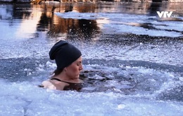 Liệu pháp giảm đau bằng nước lạnh tại Iceland