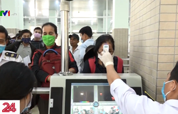 Cửa khẩu quốc tế Mộc Bài: Căng mình kiểm tra y tế người nhập cảnh
