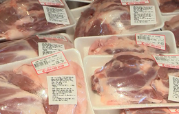 “Cần áp dụng biện pháp mạnh kiểm soát giá thịt lợn”