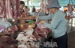 Chờ tăng nguồn cung để giảm giá thịt lợn