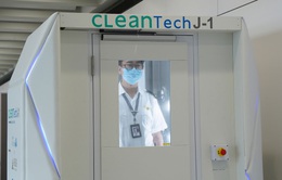 Sân bay Hồng Kông (Trung Quốc) thử nghiệm máy khử khuẩn toàn thân cho hành khách