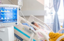 Hy hữu: Bệnh nhân nghi mắc COVID-19 tử vong vì người nhà rút phích máy thở… để cắm quạt