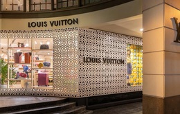 Tìm cách vượt bão COVID-19, Louis Vuitton chọn Trung Quốc, Nhật Bản thay vì Paris