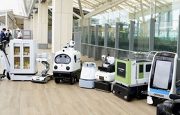 Nhật Bản thử nghiệm robot diệt khuẩn tại ga tàu