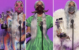 Muôn kiểu khẩu trang độc lạ của Lady Gaga tại VMAs 2020