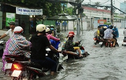 TP.HCM ngập nặng sau cơn mưa lớn