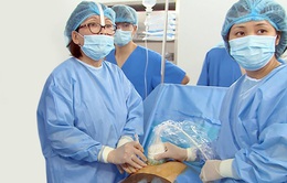 Hàng trăm em bé được “giải cứu” trong bụng mẹ nhờ kỹ thuật y học bào thai