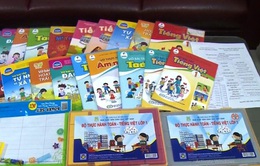 Nhà xuất bản Giáo dục Việt Nam hỗ trợ 25% sách giáo khoa mua tặng học sinh vùng lũ