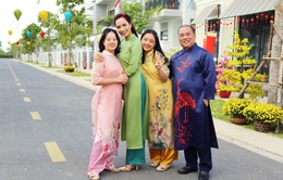 Gia đình Thúy Hạnh – Minh Khang rạng rỡ chụp ảnh Tết