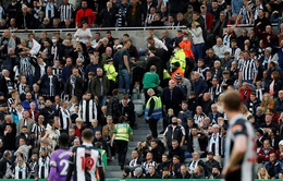 Trận Newcastle gặp Tottenham bị gián đoạn vì CĐV bị đột quỵ