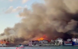 Cháy lớn tàn phá đảo nghỉ dưỡng Guanaja của Honduras