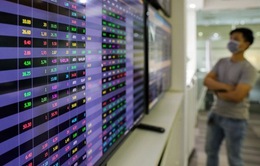 Cổ phiếu ngân hàng tăng trở lại, VN-Index vượt 1.473 điểm