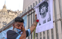 Thế giới tưởng niệm 1 năm ngày mất của Diego Maradona