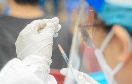 Cuối năm 2021, Việt Nam sẽ bao phủ vaccine COVID-19 mũi 1 cho người trên 18 tuổi