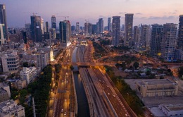 Tel Aviv lần đầu "thăng hạng" thành phố đắt đỏ nhất thế giới