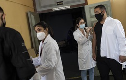 Brazil cân nhắc tiêm mũi vaccine COVID-19 thứ tư