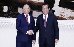 Chủ tịch nước Nguyễn Xuân Phúc hội kiến Thủ tướng Campuchia Samdech Techo Hun Sen