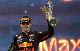 Max Verstappen nhận danh hiệu tay đua xuất sắc nhất năm