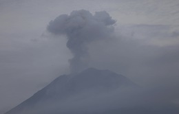 Núi lửa Semeru ở Indonesia phun trào: Số nạn nhân thiệt mạng tăng lên 13 người