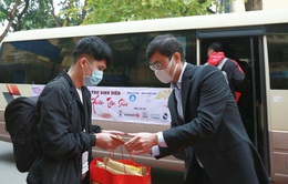 Tặng vé xe miễn phí cho sinh viên có hoàn cảnh khó khăn về quê đón Tết