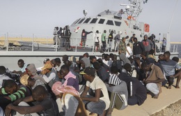 Giải cứu khoảng 100 người di cư ngoài khơi Libya