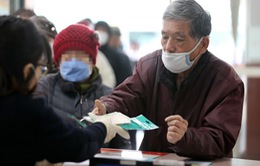 Hàn Quốc sẽ bắt đầu tiêm vaccine COVID-19 cho người trên 65 tuổi từ tháng 4 tới
