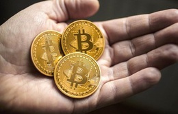 Bitcoin vượt 62.000 USD, lập đỉnh lịch sử mới