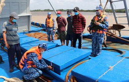 Cảnh sát biển bắt giữ 100.000 lít dầu lậu