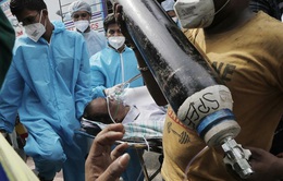 Ấn Độ: 12 bệnh nhân thiệt mạng do nguồn cung oxy đến chậm