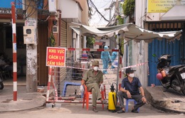 Phong tỏa nơi ở của 2 nhân viên BV Bệnh Nhiệt đới TP Hồ Chí Minh nhiễm COVID-19