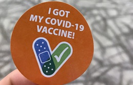 Các quốc gia trên thế giới làm gì để khuyến khích người dân tiêm vaccine COVID-19?