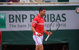 Djokovic dễ dàng giành quyền vào vòng 4 Pháp mở rộng 2021