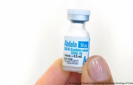 Cuba cấp phép sử dụng khẩn cấp vaccine phòng COVID-19 nội địa