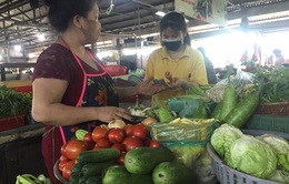 TP Hồ Chí Minh thí điểm cho tiểu thương chợ truyền thống bán rau, củ trở lại