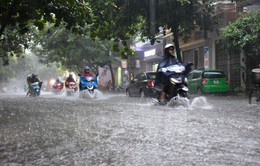 Trung Bộ mưa lớn do hoàn lưu áp thấp nhiệt đới