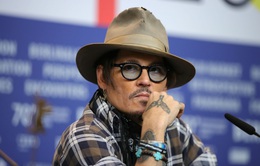 Johnny Depp nhận giải thưởng cao quý giữa lùm xùm kiện tụng