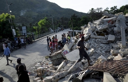Số người chết do động đất ở Haiti tăng lên hơn 2.200, các băng đảng tấn công đoàn xe cứu trợ