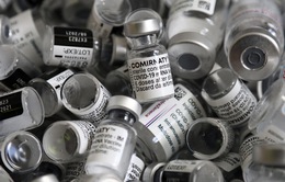 Vì sao hàng triệu liều vaccine COVID-19 bị quá hạn, phải hủy bỏ?