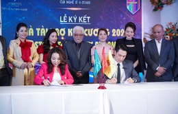 Diễn viên Việt Anh ký hợp đồng hợp tác chính thức với Phoenix Pharma