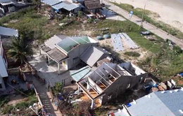 Những ngôi nhà “không mái” sau bão Noru
