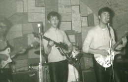 Những bức ảnh hiếm của các thành viên The Beatles được công bố