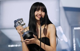 Lisa (BLACKPINK) - Nghệ sĩ solo K-Pop đầu tiên đồng thắng giải tại VMAs và EMAs