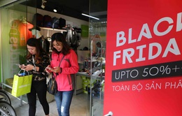 Nhiều cửa hàng giảm giá đến 90% dịp Black Friday