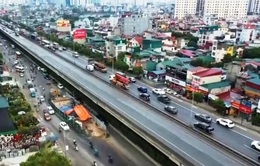 'Lô cốt' trên đường Nguyễn Xiển thu hẹp 3m, tình trạng ùn tắc đã cải thiện
