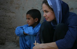 Angelina Jolie rời vai trò đặc phái viên của cơ quan tị nạn Liên hợp quốc