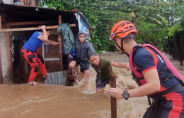 Số người thiệt mạng vì mưa lớn và lũ lụt ở Philippines tăng lên 13, 23 người mất tích