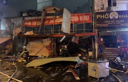 Hà Nội: Nổ lớn ở cửa hàng sửa xe, 3 người bị thương