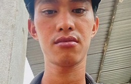 Bắt đối tượng lái xe cuốc múc sập 2 nhà dân ở Bình Phước